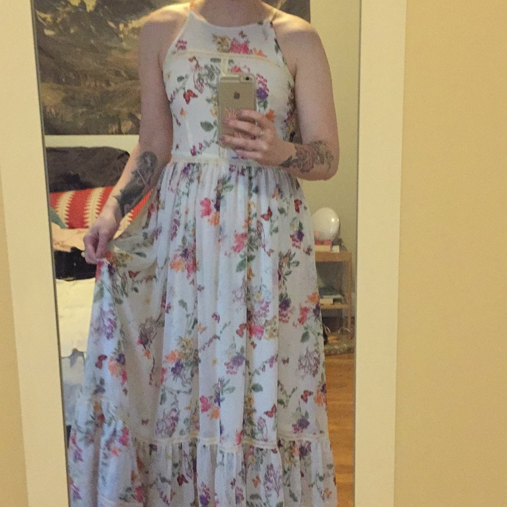 Beautiful high-neck white butterfly dress